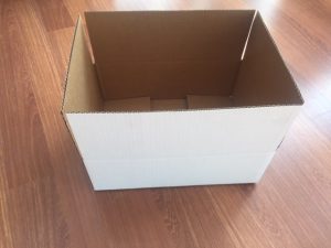 White Cardboard carton 370 x 270 x 125